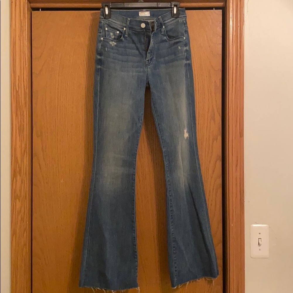 MOTHER denim The Weekender Fray Flare Jeans